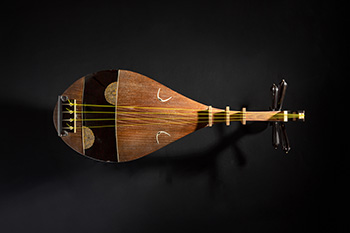 薩摩琵琶「青霄」　辻靖剛旧蔵　1903年